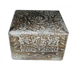 Boite en bois  (10 x 10cm)  blanchie