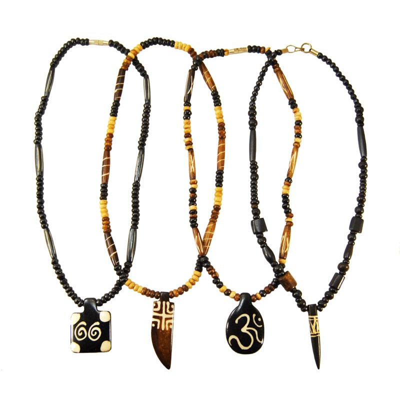 Collier pendentif os