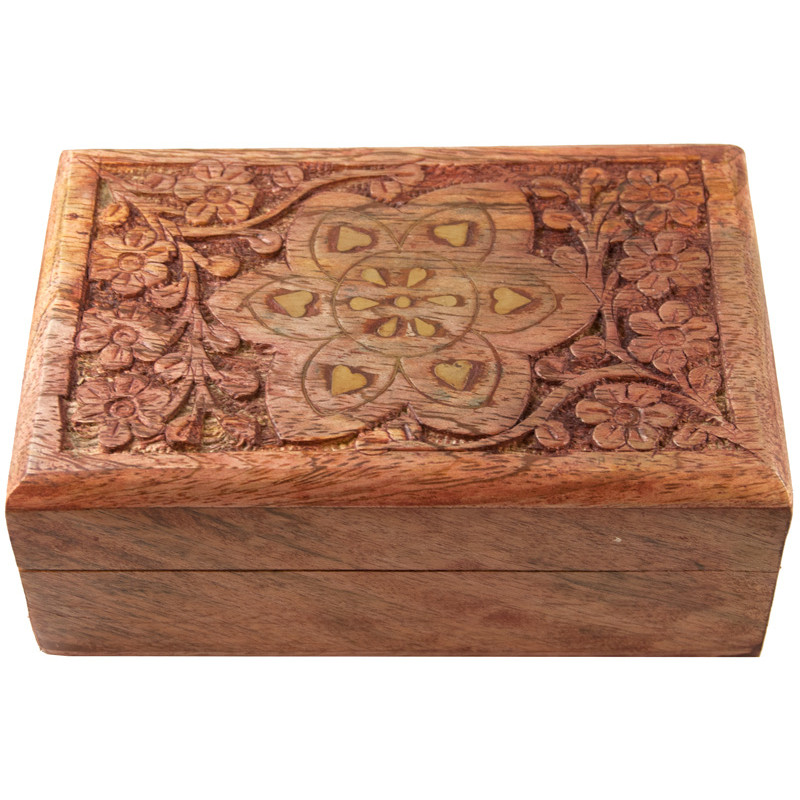 Boite en bois decor en laiton (15 x 10cm)