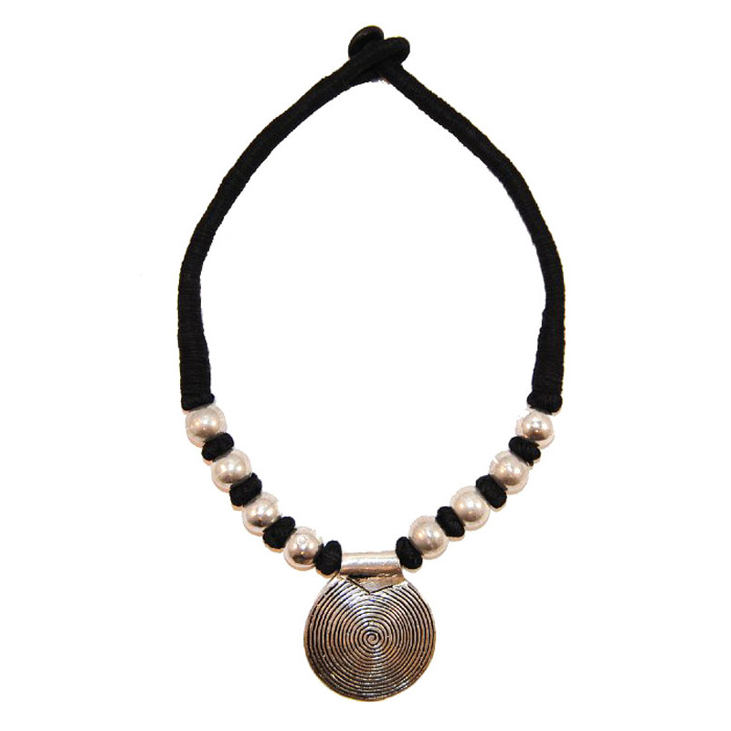 Collier style tibetain medaillon