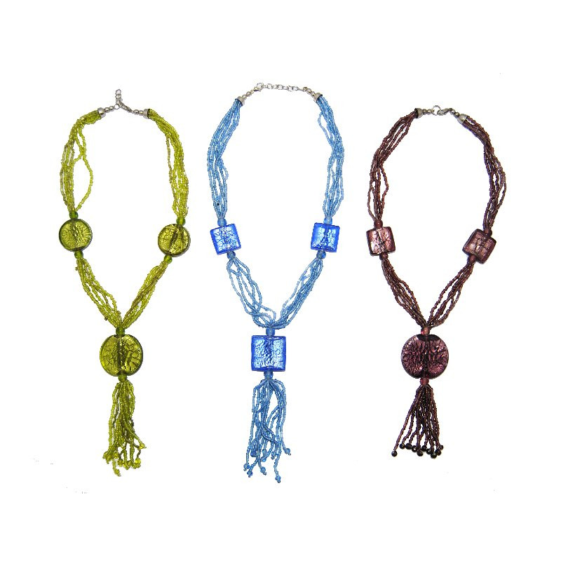 Collier perles plates et  breloques