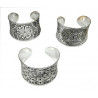Bracelet  en metal blanc decore