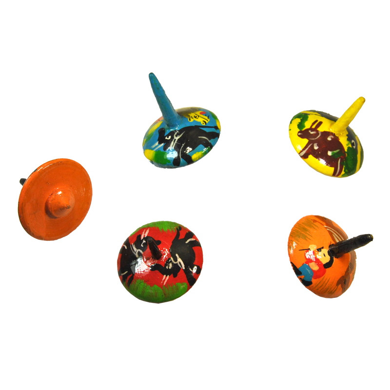 Petite toupie decorees ala main