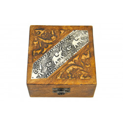 Boite en bois sculptee motifs elephants