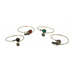 Bracelet jonc orné d'une pierre colorée