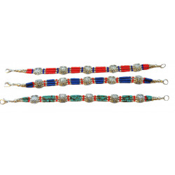Bracelet Nepalais pierre et plaques metal trois lignes