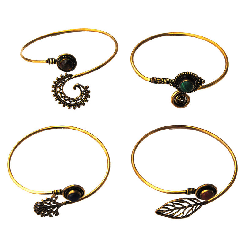 Bracelet jonc dore avec une pierre colore