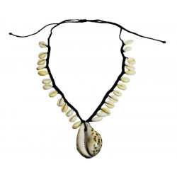 Collier coquillage