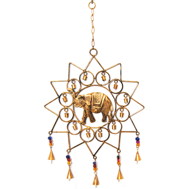 Mobile elephant dore avec clochette